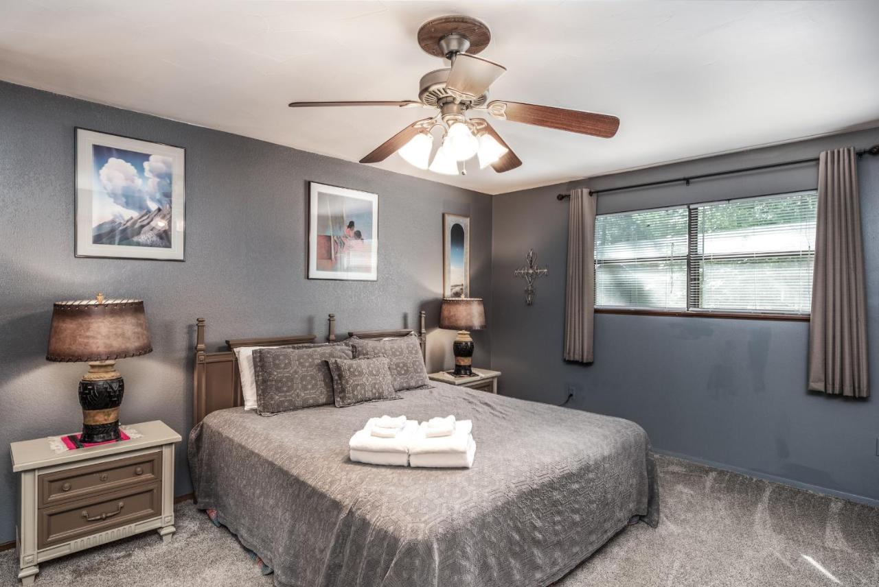 Tis Holiday Haus, 3 Bedrooms, Sleeps 11, Hot Tub, Fireplace, Foosball Ruidoso Buitenkant foto